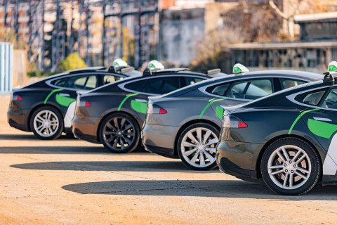 The Ultimate Guide to Ordering a Taxi in Montenegro (FEB 2026 Update)