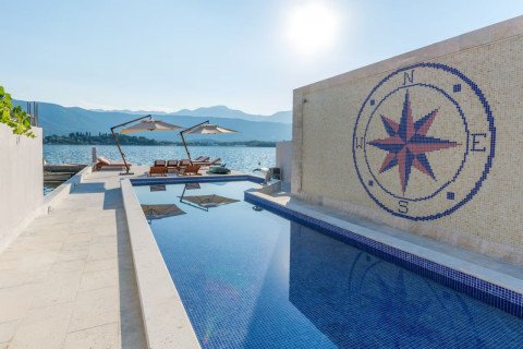 Dea Del Mare villas (5 apartments) in Đura&scaron;evići, located directly on the coast of the Bay of Tivat.